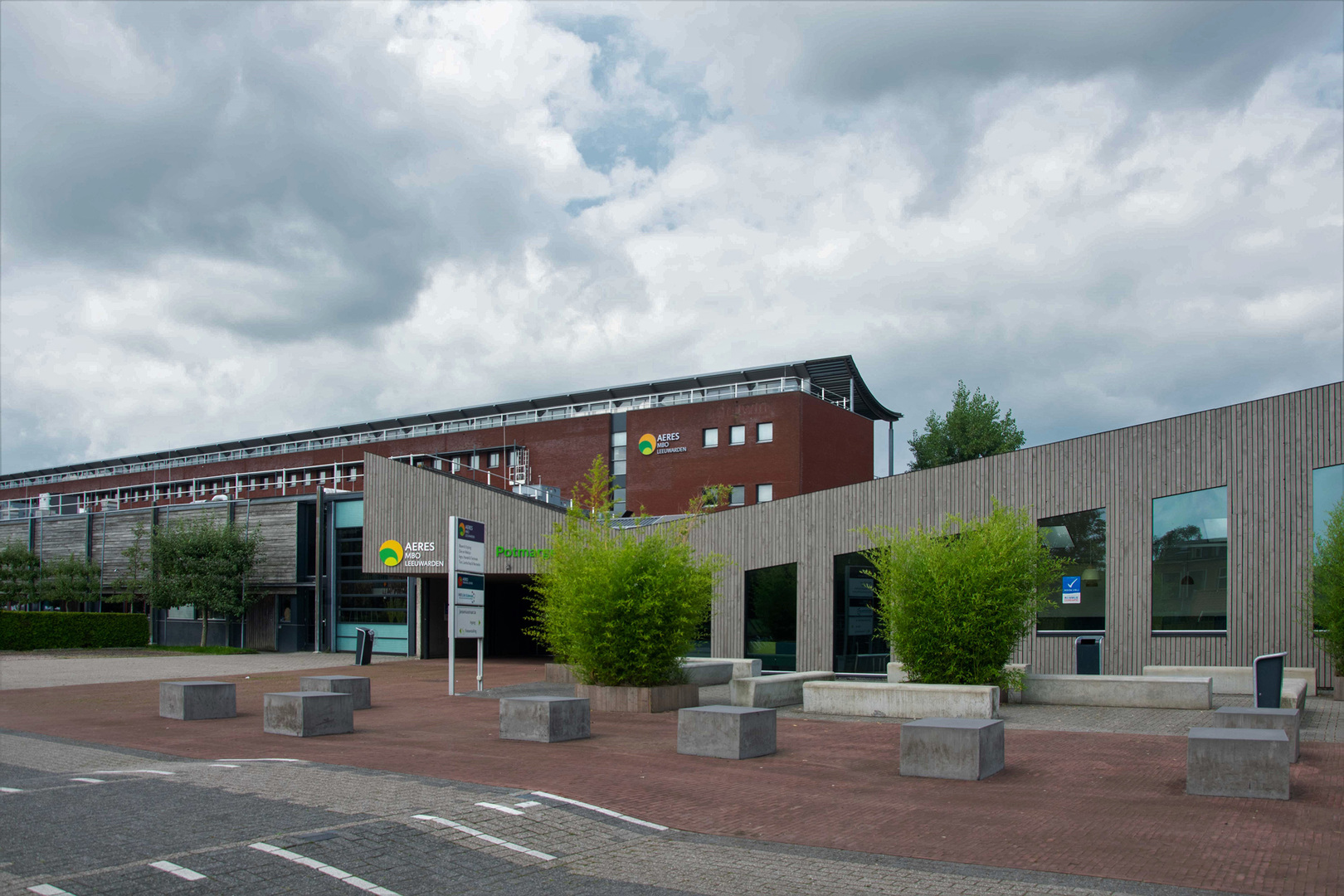Gebouw aeres mbo leeuwarden jansoniusstraat 2a