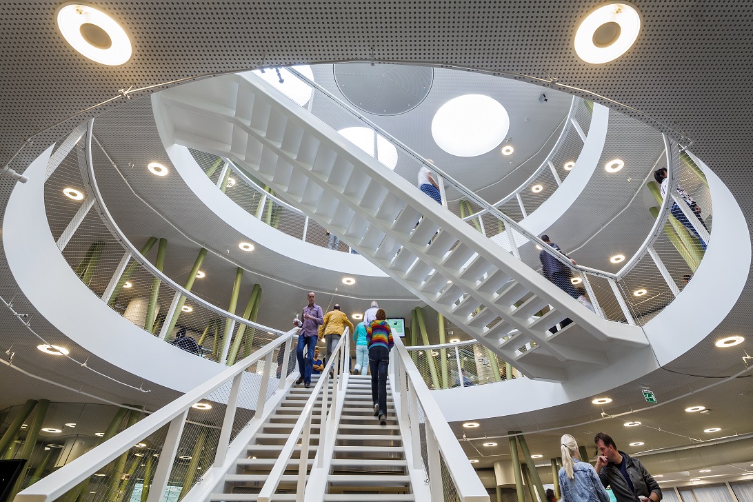 Binnenkant gebouw Aeres Hogeschool Wageningen